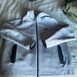 Nike Tech Fleece. Never worn!